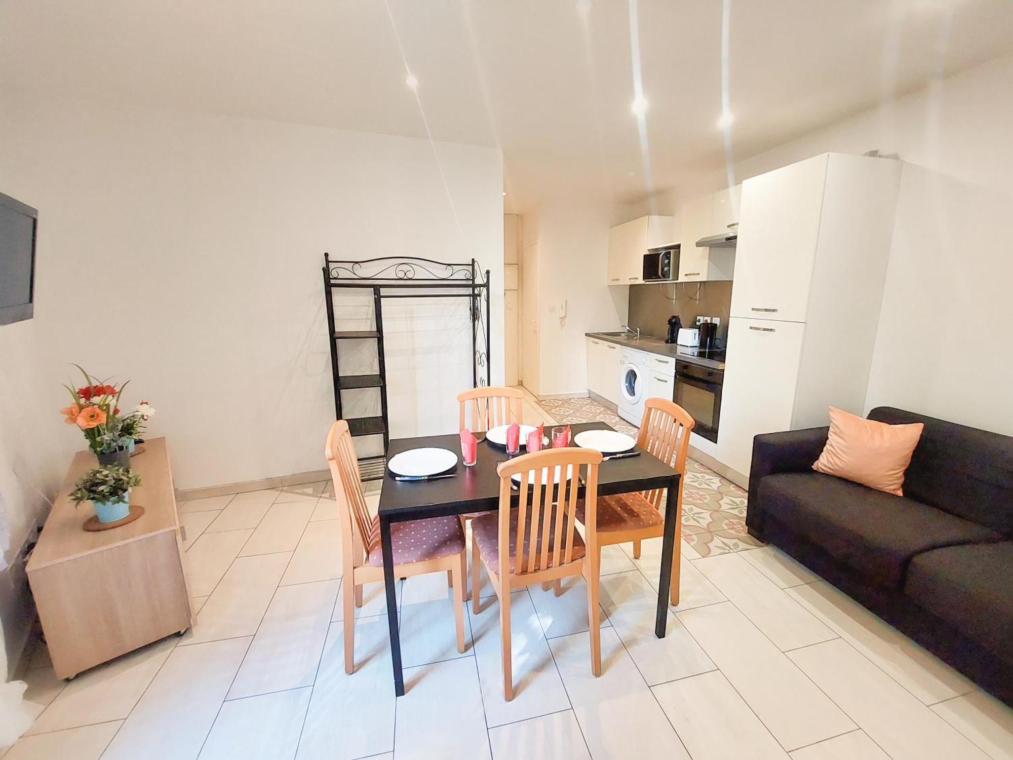 Charmant Appartement Pres Du Marche, Gare Et Port A 5Mn Toulon Eksteriør billede